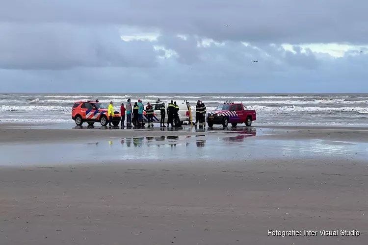 Overleden persoon aangetroffen op strand Zandvoort