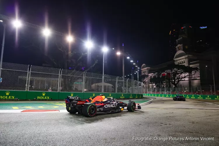 Verstappen zevende in Singapore, maar Pérez zorgt toch voor euforie bij Red Bull