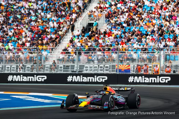 Verstappen wint in Miami na inhaalrace