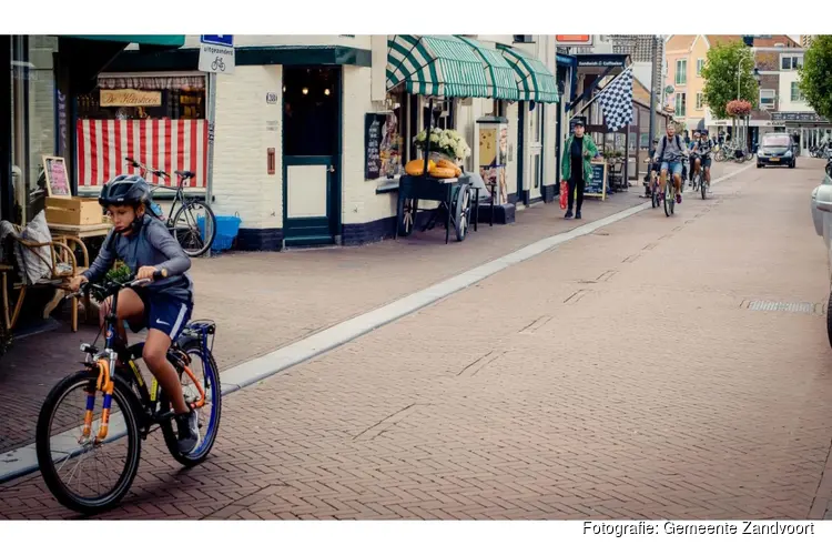 Fietsers te gast in Haltestraat