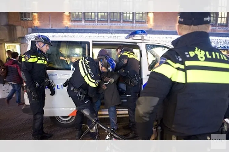 Agenten uitgescholden in Zandvoort