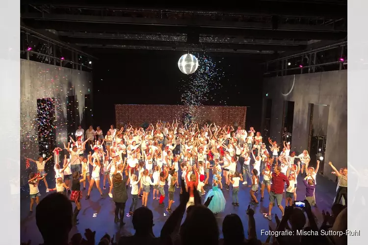 Eindshow Zandvoort Dance Centre was een spektakel!