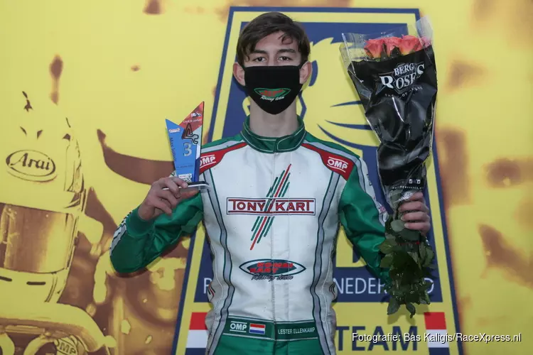 Karter Lester Ellenkamp doet het ongelooflijke: van de laatste naar de eerste plaats; eerste keer podium in NK!