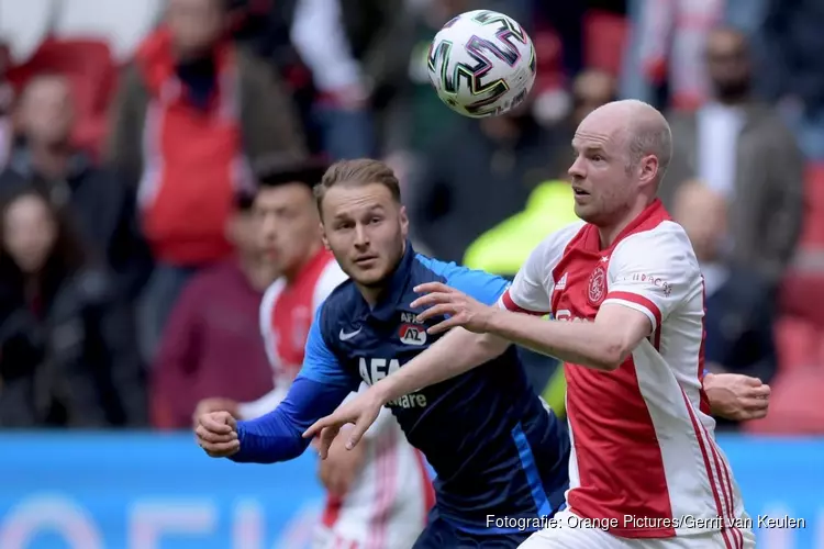 Ajax officieus kampioen na winst op AZ