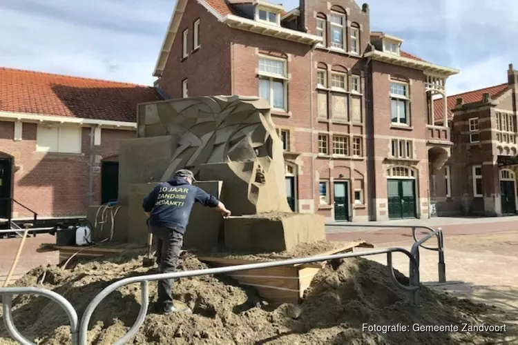 Bewonder de zandsculpturen in Zandvoort
