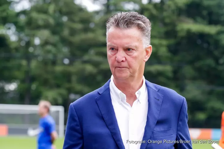 Louis van Gaal officieel aangesteld als bondscoach